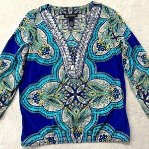 Gorgeous Women’s blouse- perfect y for any occasion